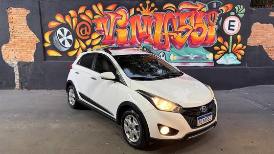 HYUNDAI HB20X 1.6 16V PREMIUM FLEX 4P AUTOMÁTICO